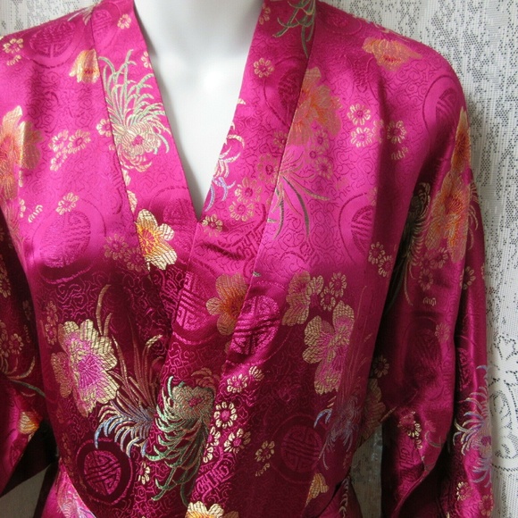 GOLDEN DRAGON kimono robe Size XL -14 Burgundy floral silky polyester - Picture 3 of 10